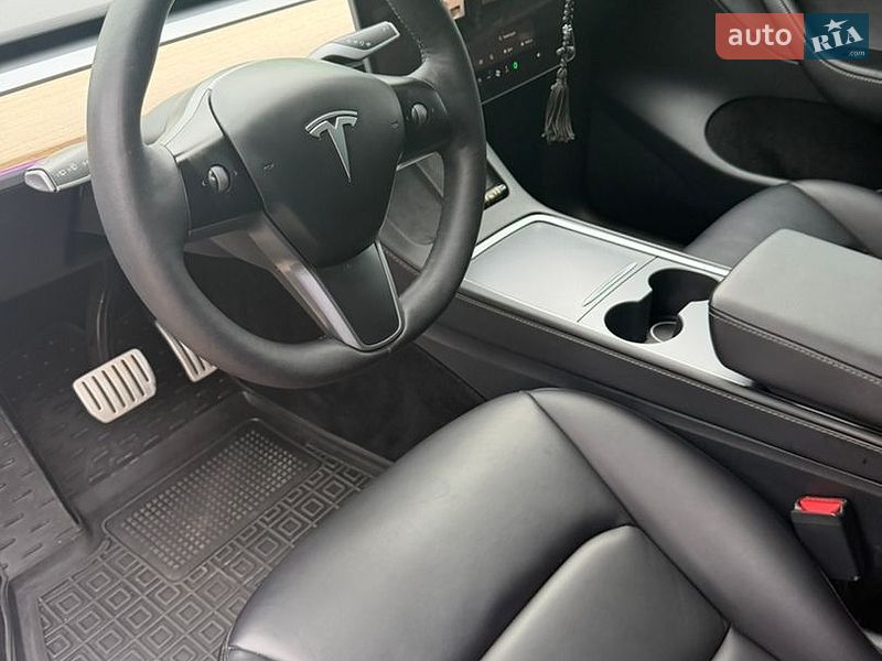 Позашляховик / Кросовер Tesla Model Y 2023 в Києві