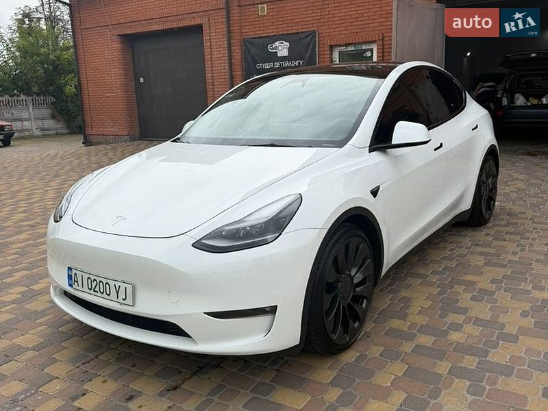 Позашляховик / Кросовер Tesla Model Y 2023 в Києві