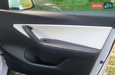 Позашляховик / Кросовер Tesla Model Y 2021 в Олександрії