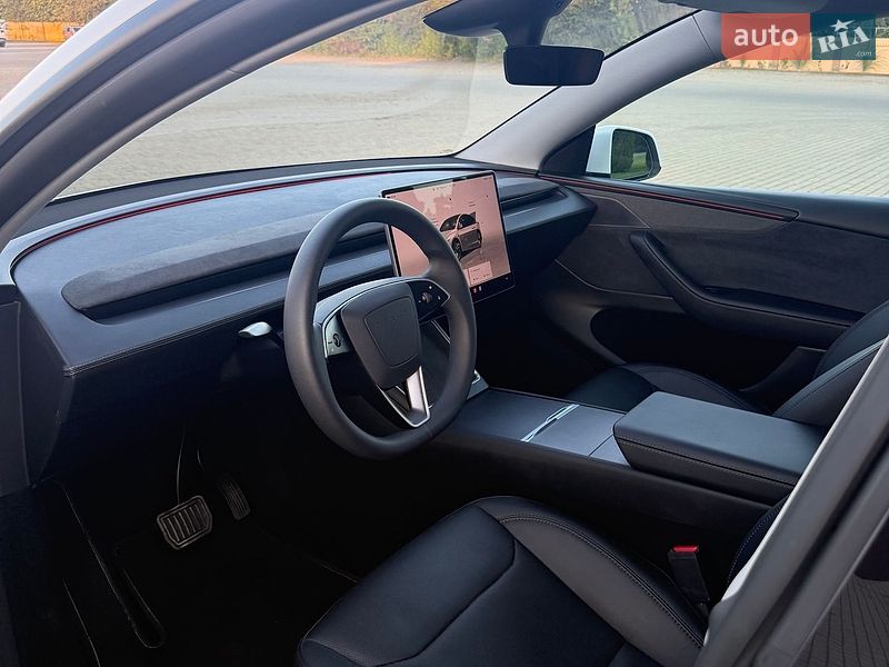 Позашляховик / Кросовер Tesla Model Y 2025 в Одесі