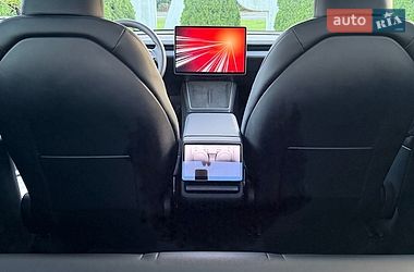 Позашляховик / Кросовер Tesla Model Y 2025 в Одесі