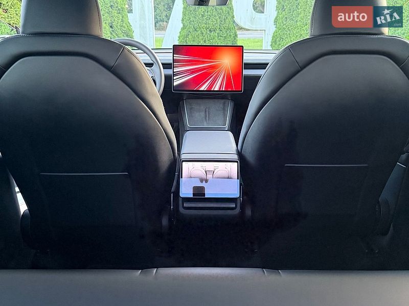 Позашляховик / Кросовер Tesla Model Y 2025 в Одесі