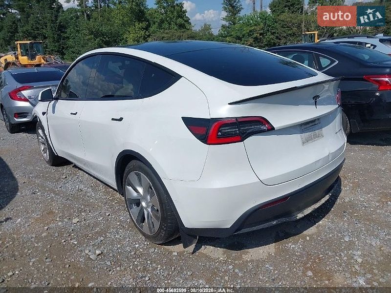 Позашляховик / Кросовер Tesla Model Y 2020 в Івано-Франківську