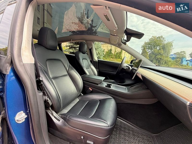 Внедорожник / Кроссовер Tesla Model Y 2021 в Харькове