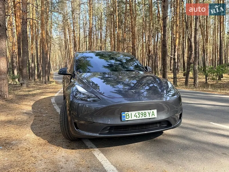 Tesla Model Y