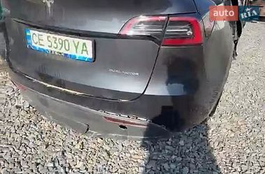 Внедорожник / Кроссовер Tesla Model Y 2024 в Черновцах