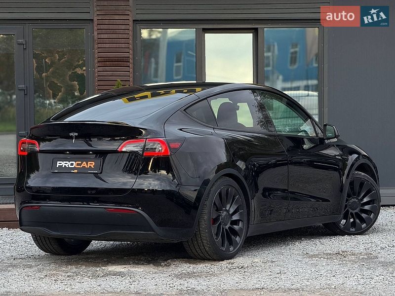 Внедорожник / Кроссовер Tesla Model Y 2022 в Львове