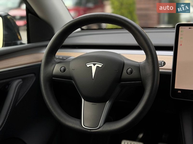Внедорожник / Кроссовер Tesla Model Y 2022 в Львове