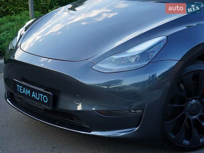 Позашляховик / Кросовер Tesla Model Y 2024 в Одесі