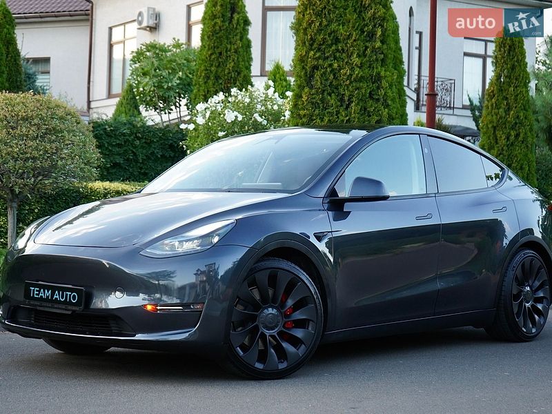 Позашляховик / Кросовер Tesla Model Y 2024 в Одесі