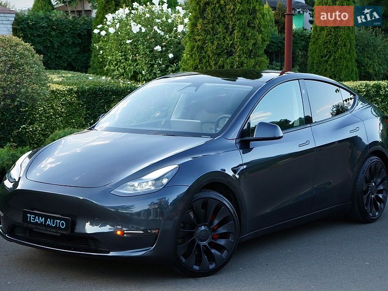 Позашляховик / Кросовер Tesla Model Y 2024 в Одесі