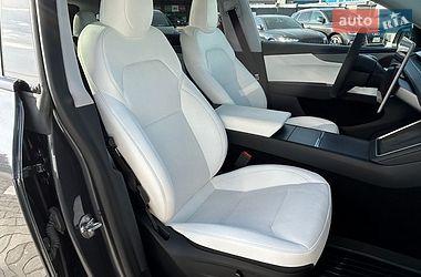 Внедорожник / Кроссовер Tesla Model Y 2025 в Киеве