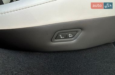 Внедорожник / Кроссовер Tesla Model Y 2025 в Киеве