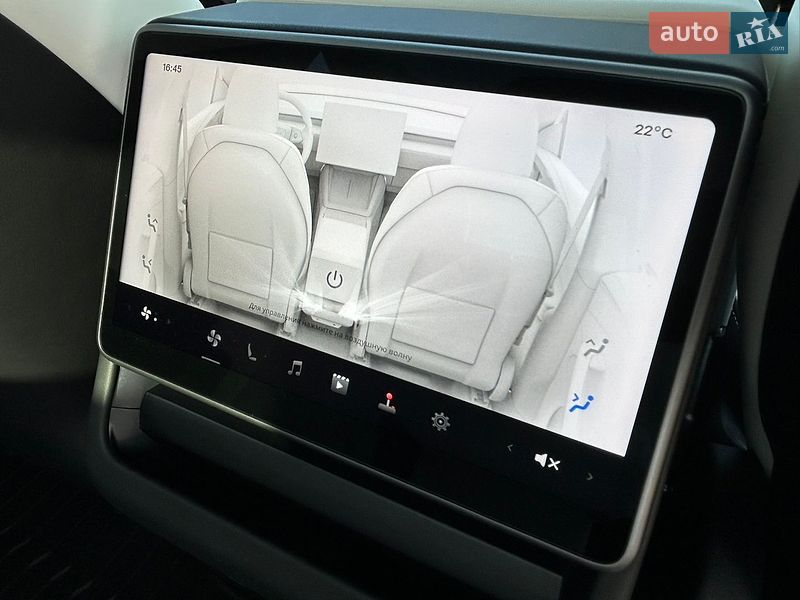 Внедорожник / Кроссовер Tesla Model Y 2025 в Киеве