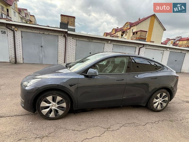 Внедорожник / Кроссовер Tesla Model Y 2022 в Львове