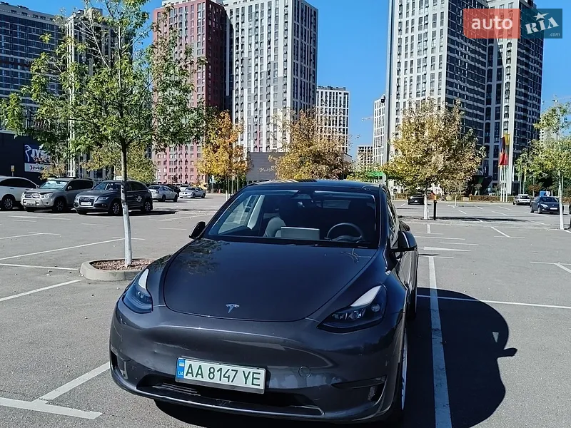 Tesla Model Y