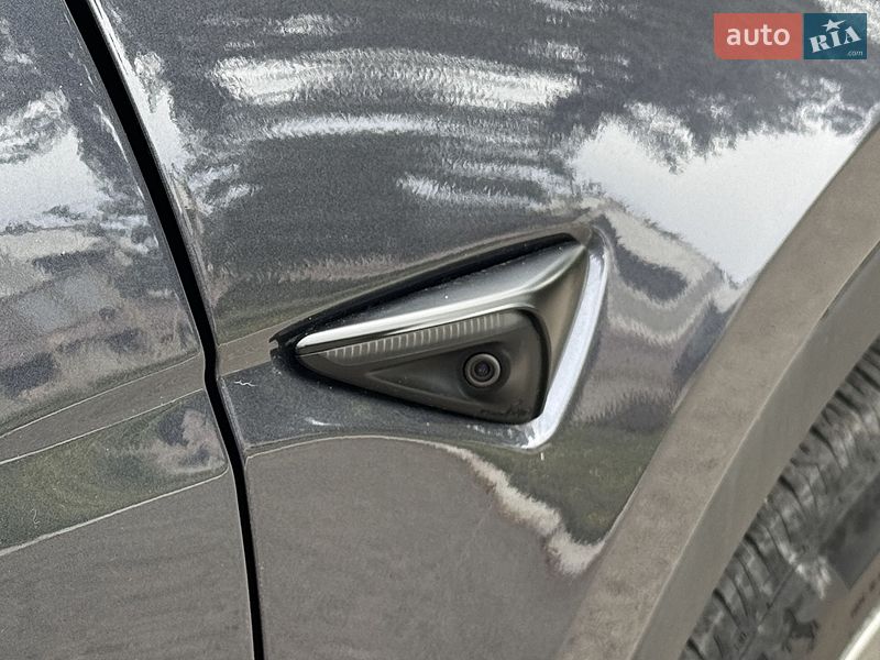 Внедорожник / Кроссовер Tesla Model Y 2022 в Днепре
