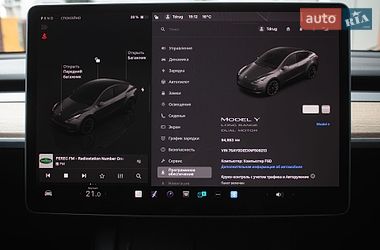Позашляховик / Кросовер Tesla Model Y 2022 в Києві