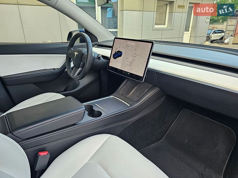 Внедорожник / Кроссовер Tesla Model Y 2021 в Одессе