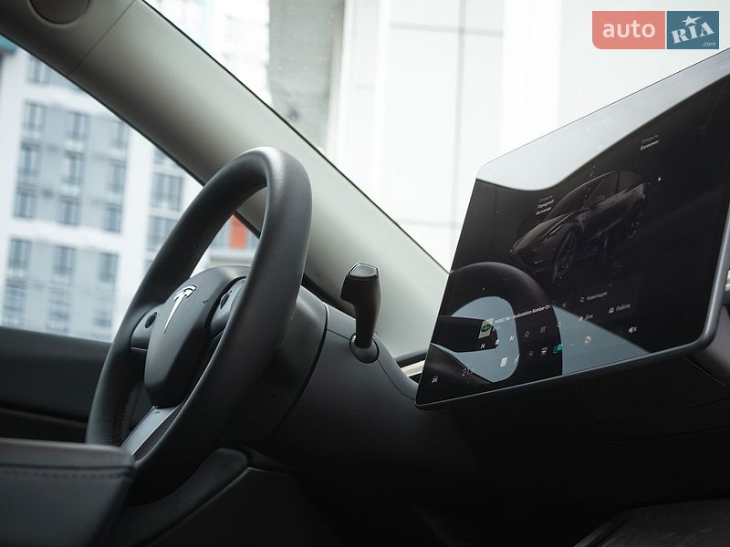 Позашляховик / Кросовер Tesla Model Y 2022 в Києві