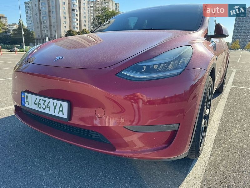 Внедорожник / Кроссовер Tesla Model Y 2023 в Киеве