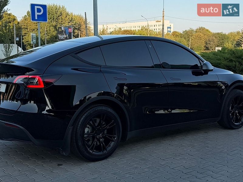 Внедорожник / Кроссовер Tesla Model Y 2022 в Черкассах