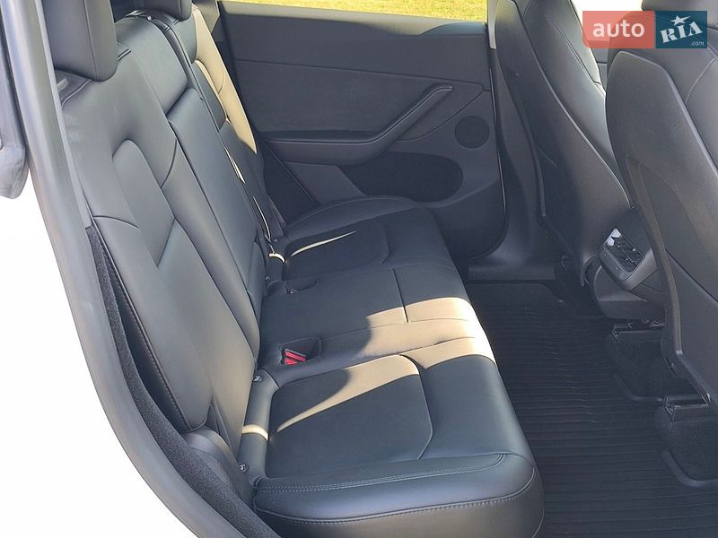 Внедорожник / Кроссовер Tesla Model Y 2023 в Болграде