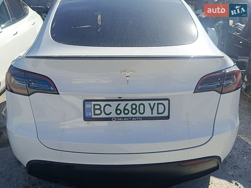 Внедорожник / Кроссовер Tesla Model Y 2023 в Львове
