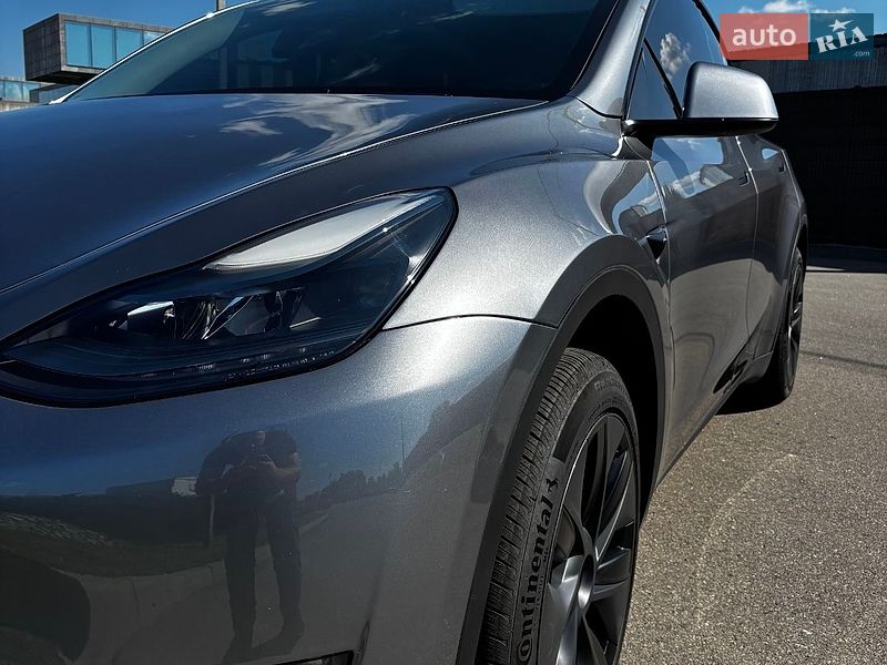 Внедорожник / Кроссовер Tesla Model Y 2024 в Киеве