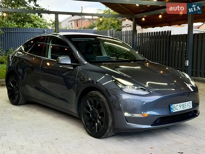 Tesla Model Y 2020