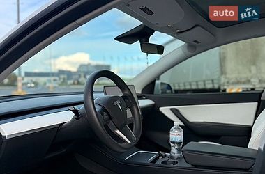 Внедорожник / Кроссовер Tesla Model Y 2021 в Львове