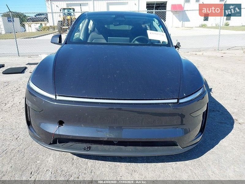Позашляховик / Кросовер Tesla Model Y 2026 в Чернівцях фото 2 Позашляховик / Кросовер Tesla Model Y 2026 в Чернівцях