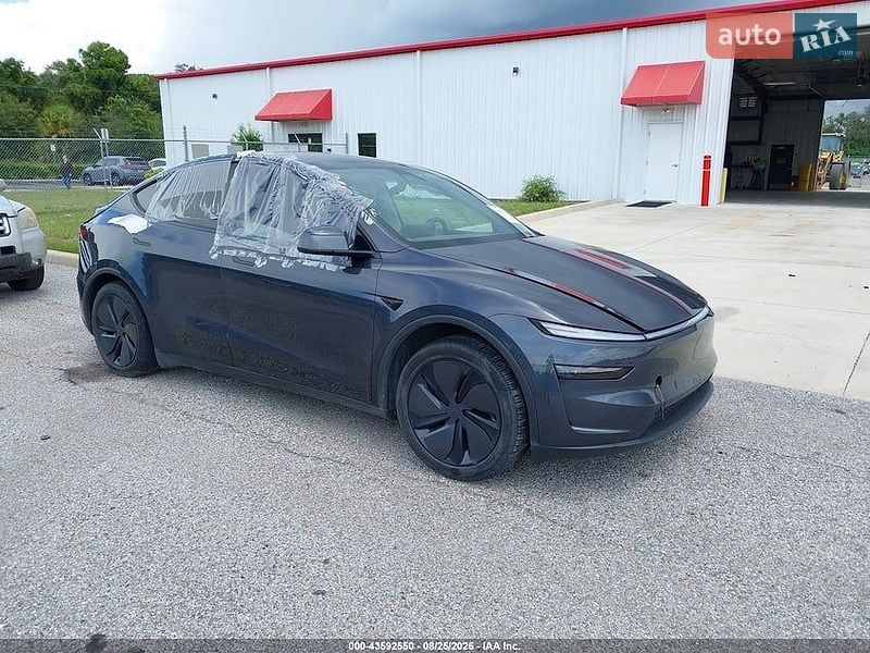 Tesla Model Y 2026