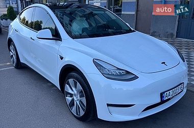 Внедорожник / Кроссовер Tesla Model Y 2023 в Киеве