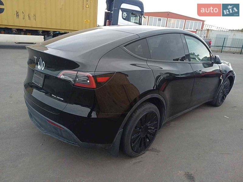 Tesla Model Y 2023 Tesla Model Y 2023