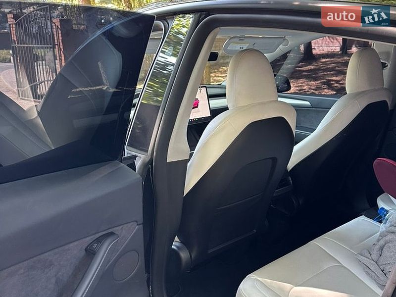 Внедорожник / Кроссовер Tesla Model Y 2024 в Жидачове