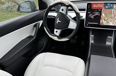 Позашляховик / Кросовер Tesla Model Y 2020 в Дніпрі