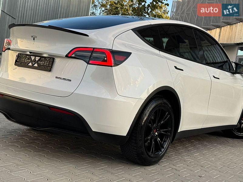 Внедорожник / Кроссовер Tesla Model Y 2020 в Львове фото 20 Внедорожник / Кроссовер Tesla Model Y 2020 в Львове