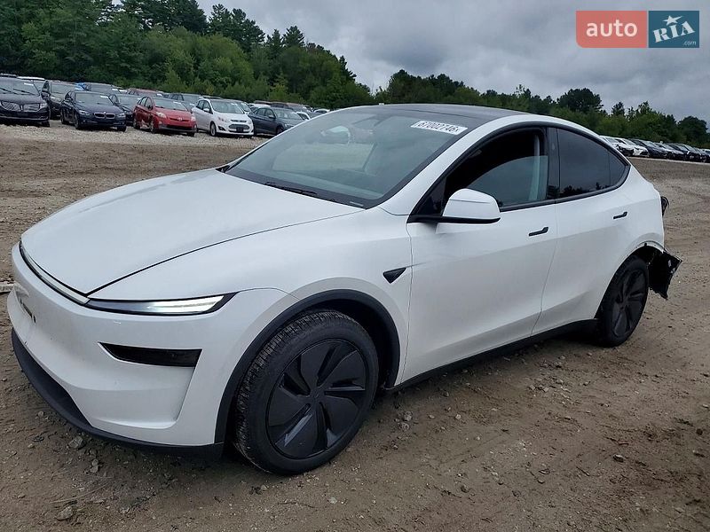 Внедорожник / Кроссовер Tesla Model Y 2026 в Львове