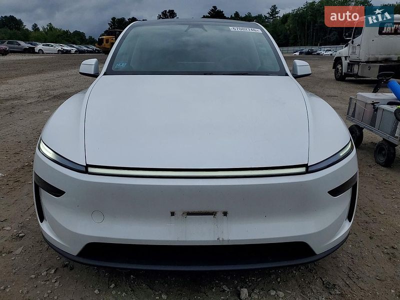 Внедорожник / Кроссовер Tesla Model Y 2026 в Львове