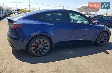 Позашляховик / Кросовер Tesla Model Y 2022 в Львові