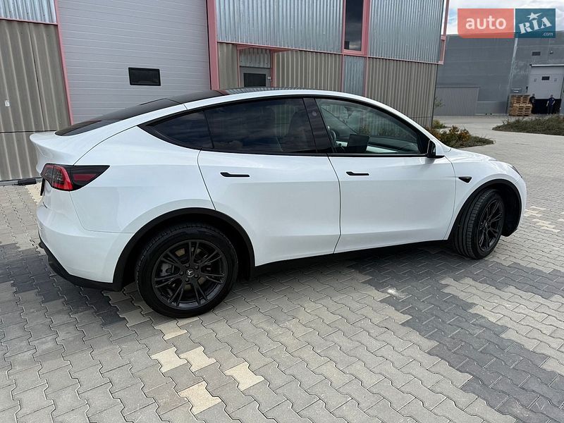 Внедорожник / Кроссовер Tesla Model Y 2023 в Дублянах фото 5 Внедорожник / Кроссовер Tesla Model Y 2023 в Дублянах