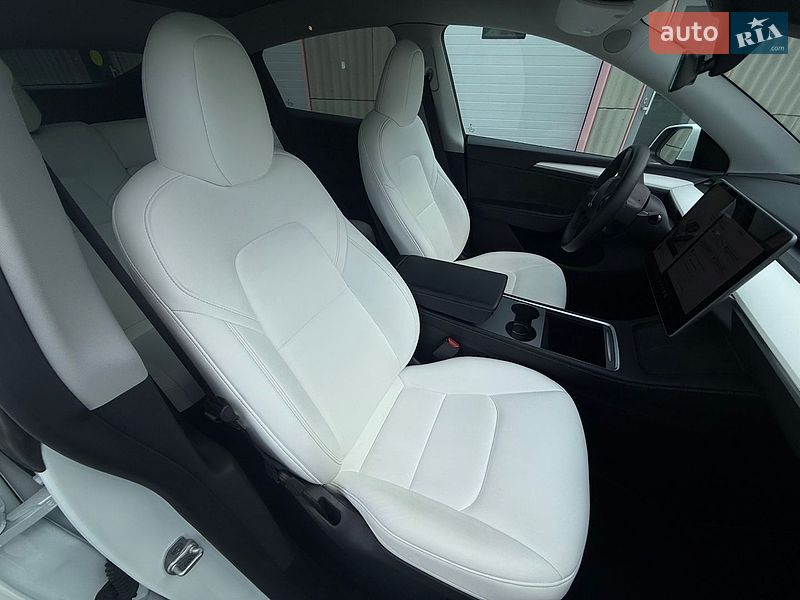 Внедорожник / Кроссовер Tesla Model Y 2023 в Дублянах фото 22 Внедорожник / Кроссовер Tesla Model Y 2023 в Дублянах