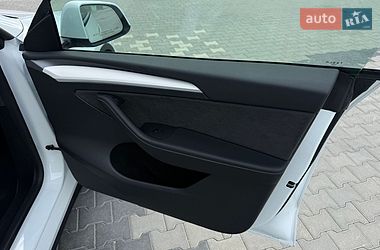 Внедорожник / Кроссовер Tesla Model Y 2023 в Дублянах фото 23 Внедорожник / Кроссовер Tesla Model Y 2023 в Дублянах