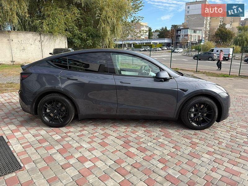 Позашляховик / Кросовер Tesla Model Y 2020 в Вінниці