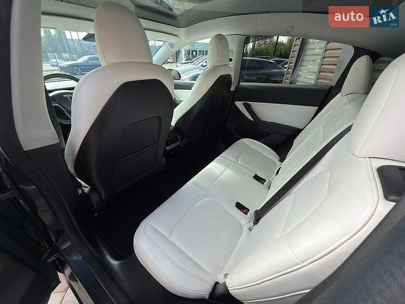 Позашляховик / Кросовер Tesla Model Y 2020 в Вінниці