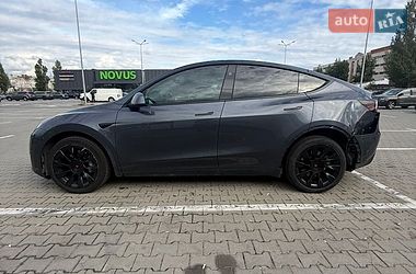Внедорожник / Кроссовер Tesla Model Y 2023 в Киеве