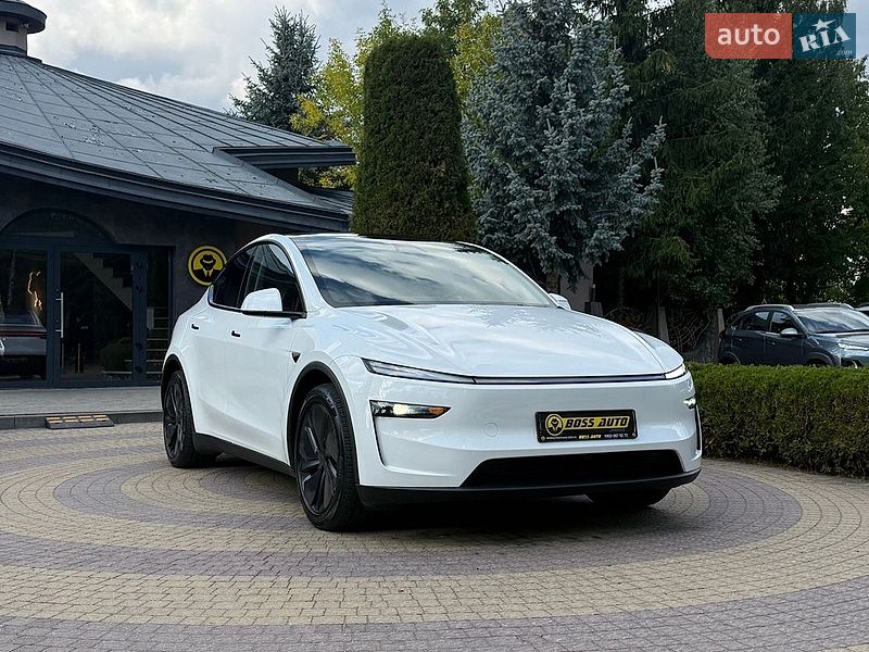 Tesla Model Y 2025 Tesla Model Y 2025
