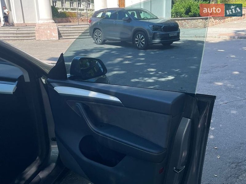 Позашляховик / Кросовер Tesla Model Y 2024 в Житомирі фото 15 Позашляховик / Кросовер Tesla Model Y 2024 в Житомирі