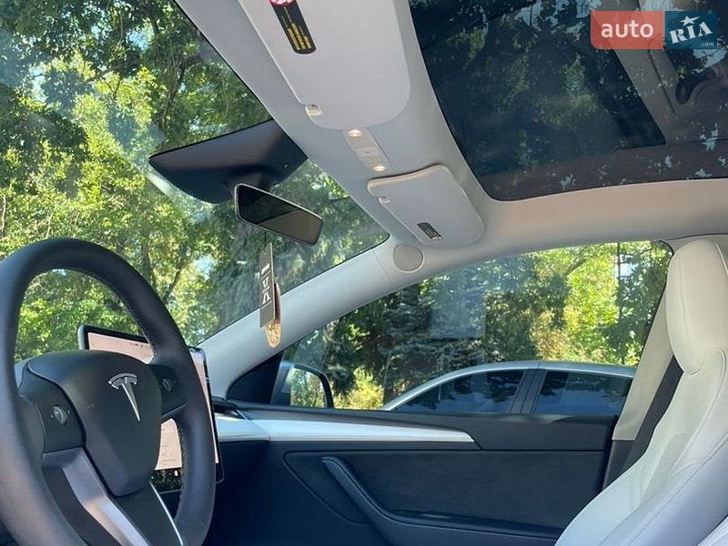 Позашляховик / Кросовер Tesla Model Y 2024 в Житомирі фото 23 Позашляховик / Кросовер Tesla Model Y 2024 в Житомирі